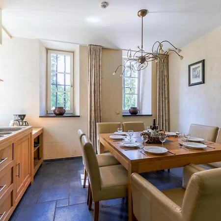 بيت للعطل Castle In Near River Ambleve, Cleaning Included *